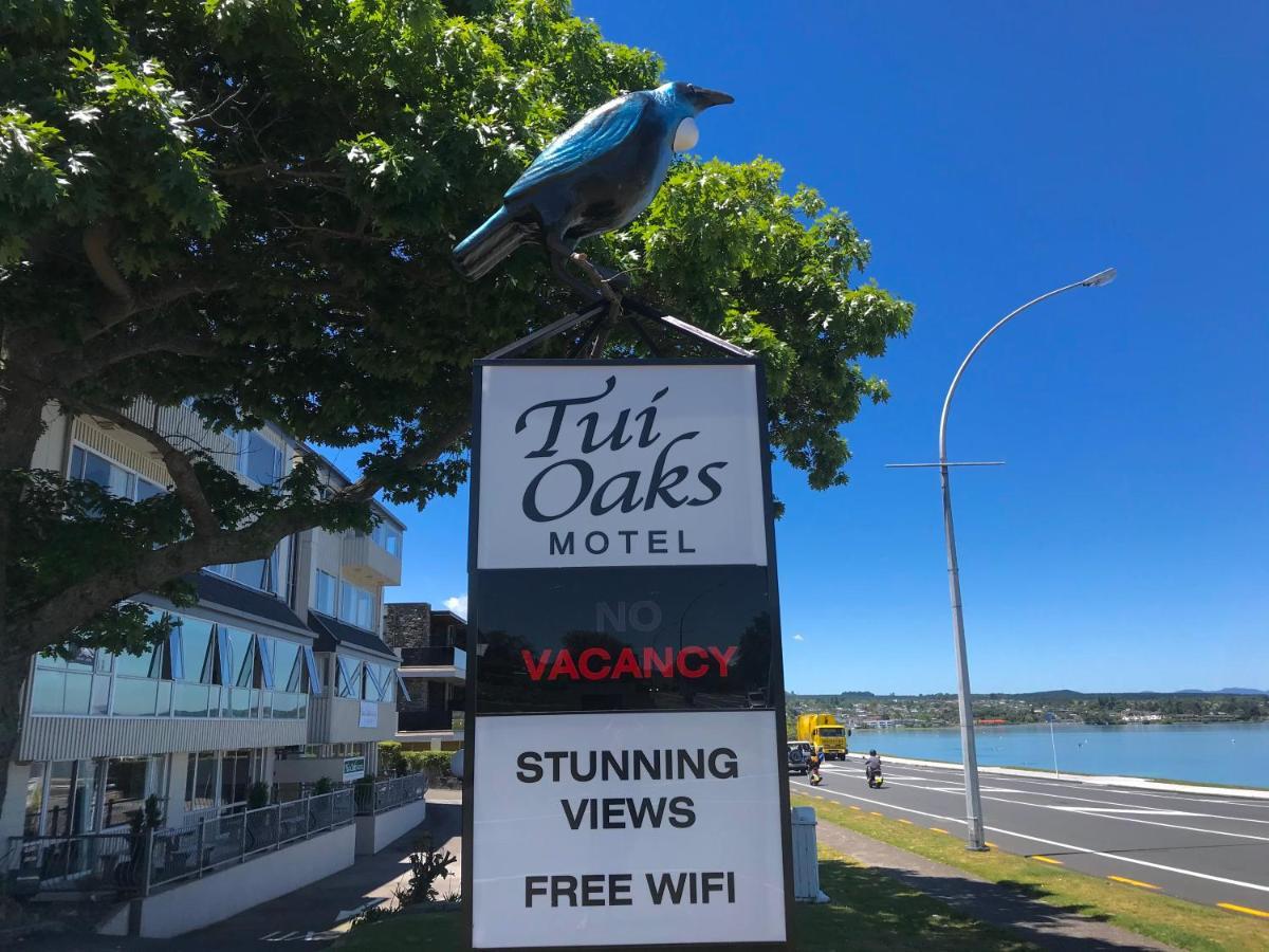 Tui Oaks Motel Taupo Ngoại thất bức ảnh