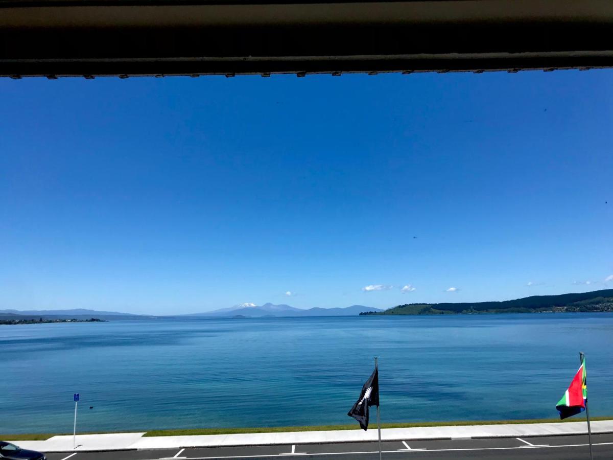 Tui Oaks Motel Taupo Ngoại thất bức ảnh