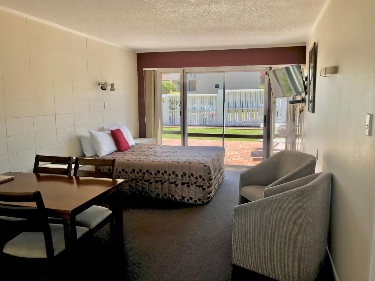 Tui Oaks Motel Taupo Ngoại thất bức ảnh