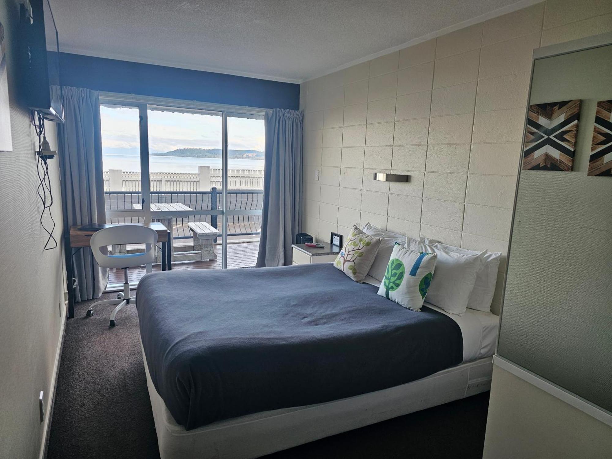 Tui Oaks Motel Taupo Ngoại thất bức ảnh