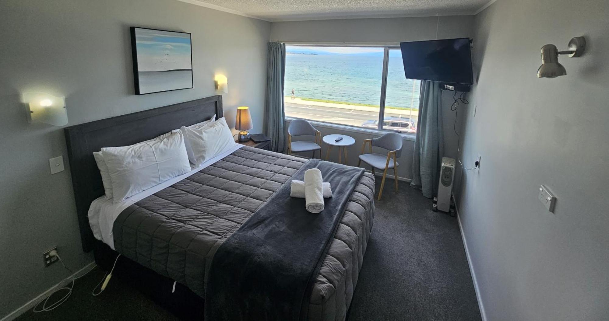 Tui Oaks Motel Taupo Ngoại thất bức ảnh