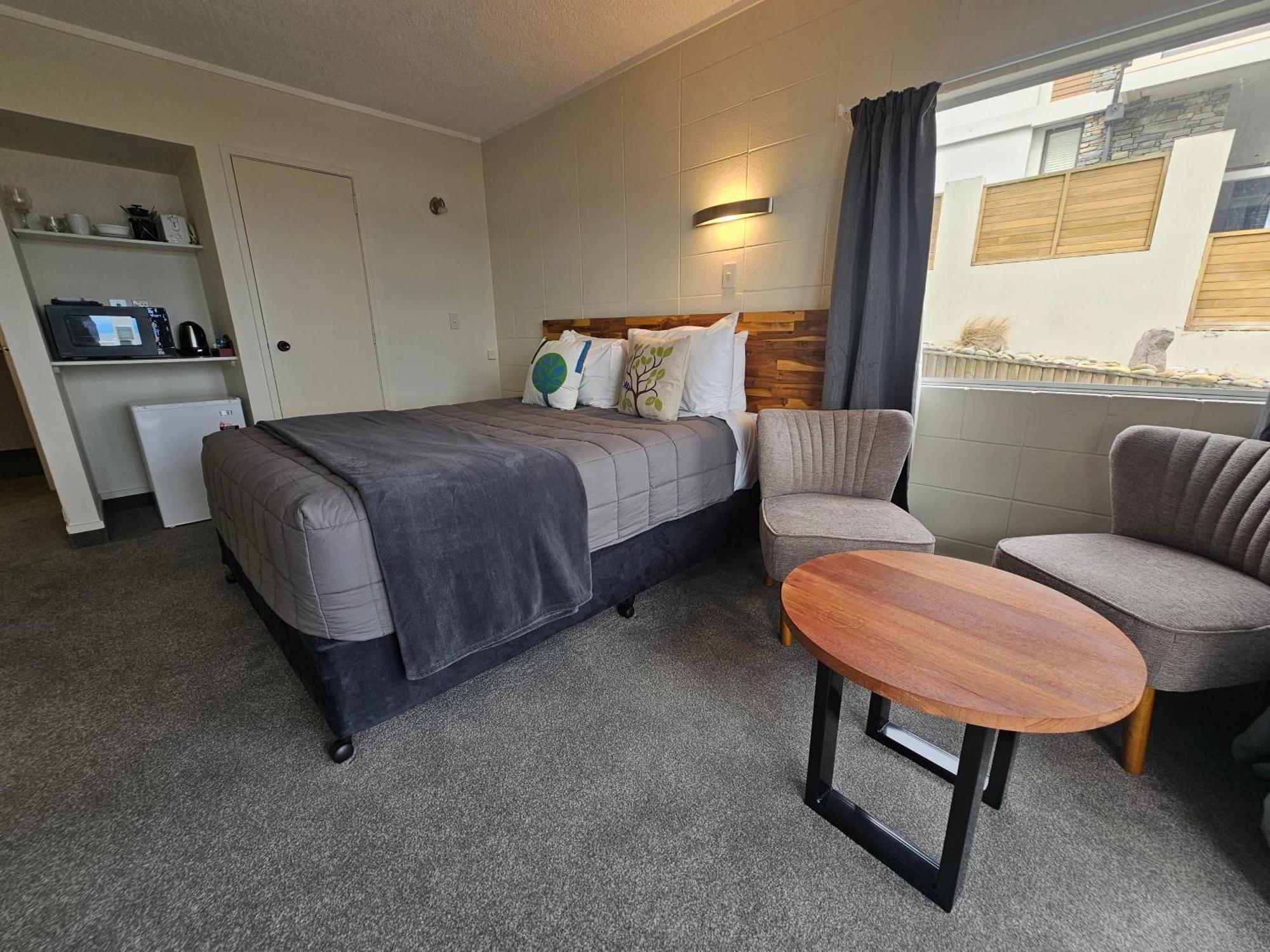 Tui Oaks Motel Taupo Ngoại thất bức ảnh