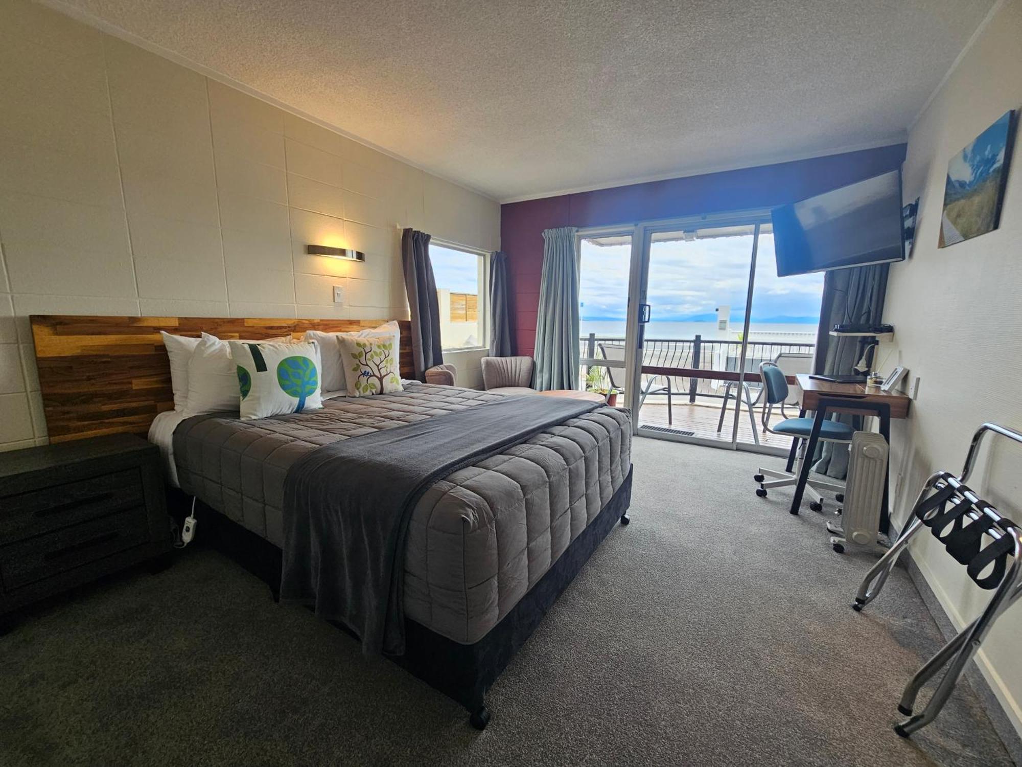 Tui Oaks Motel Taupo Ngoại thất bức ảnh