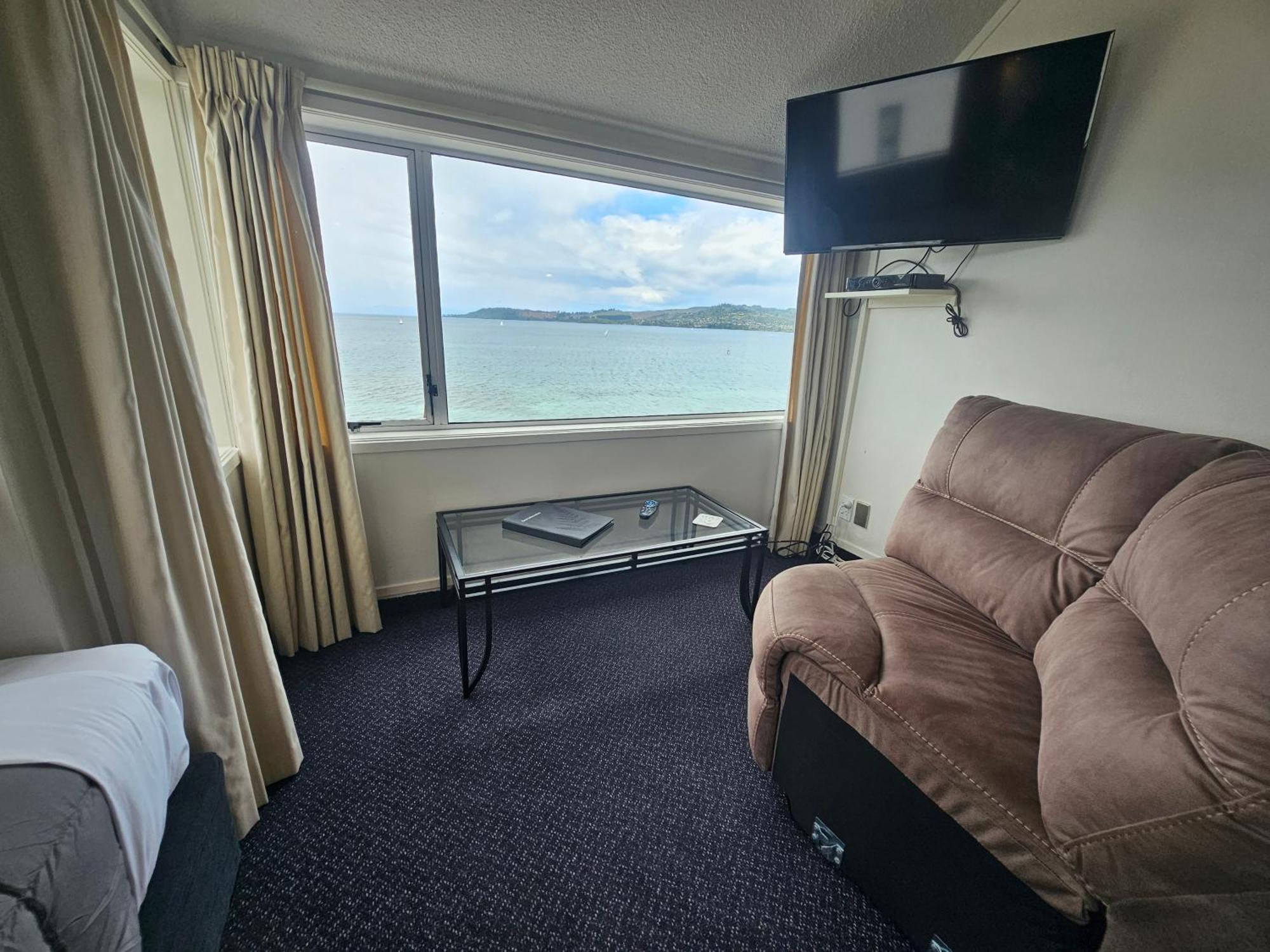Tui Oaks Motel Taupo Ngoại thất bức ảnh
