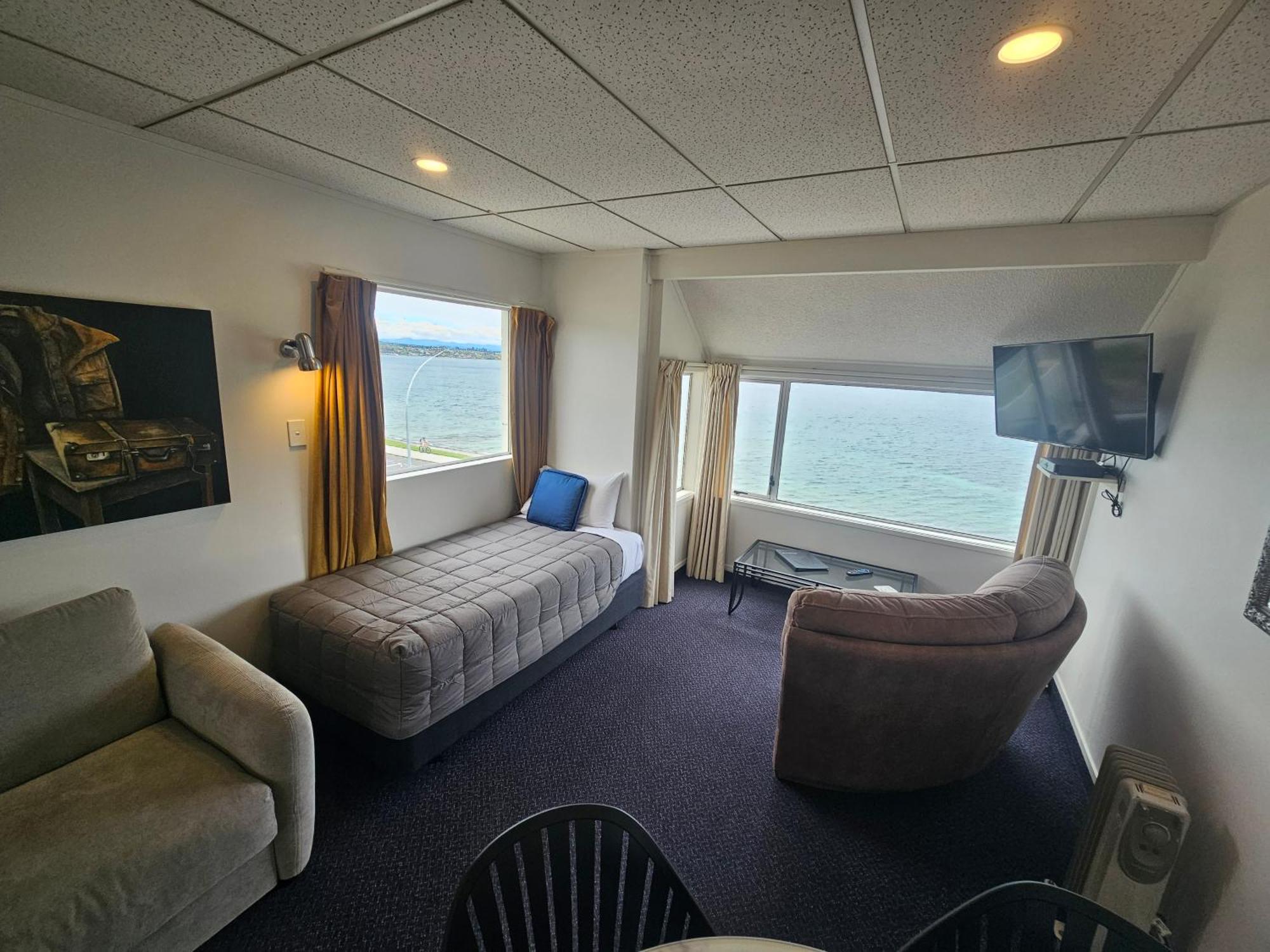 Tui Oaks Motel Taupo Ngoại thất bức ảnh