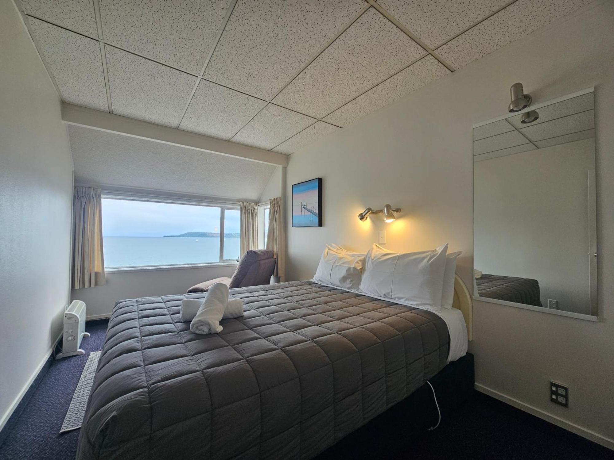 Tui Oaks Motel Taupo Ngoại thất bức ảnh