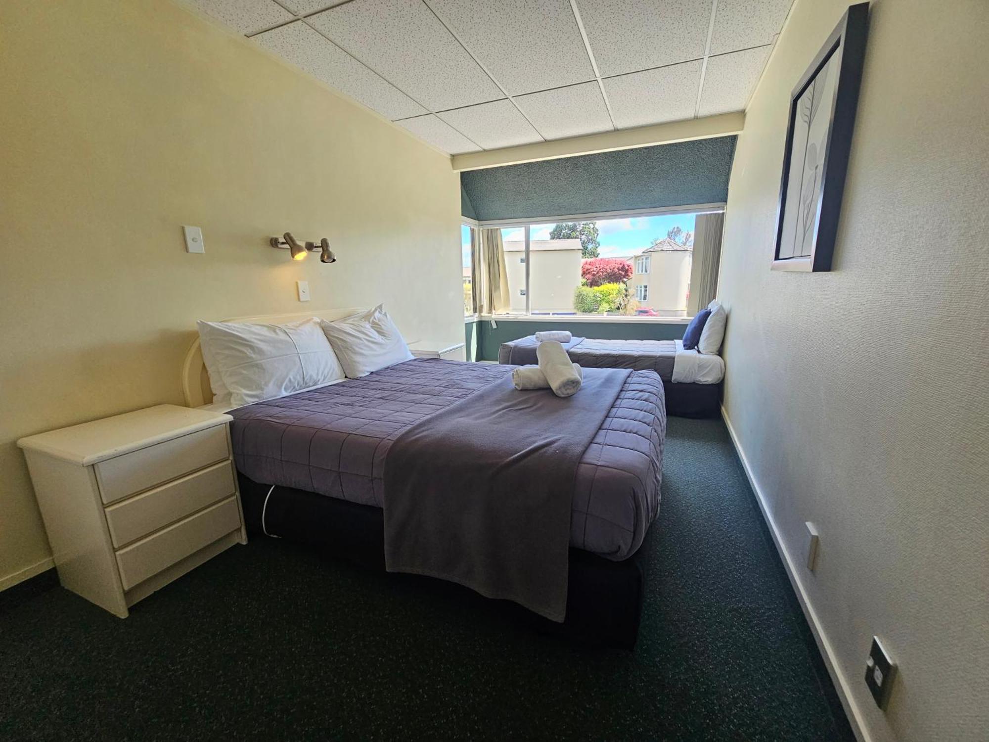 Tui Oaks Motel Taupo Ngoại thất bức ảnh