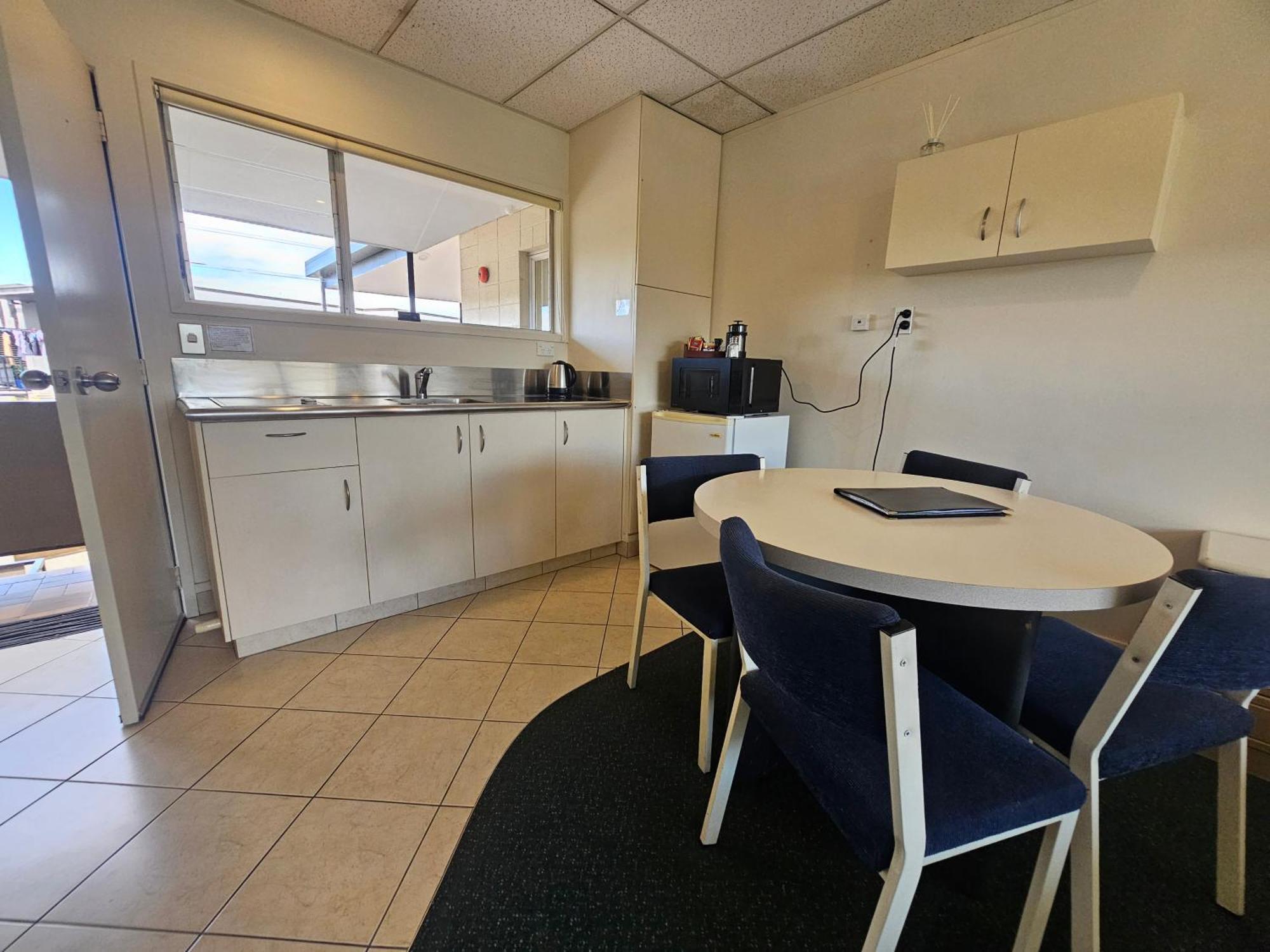 Tui Oaks Motel Taupo Ngoại thất bức ảnh