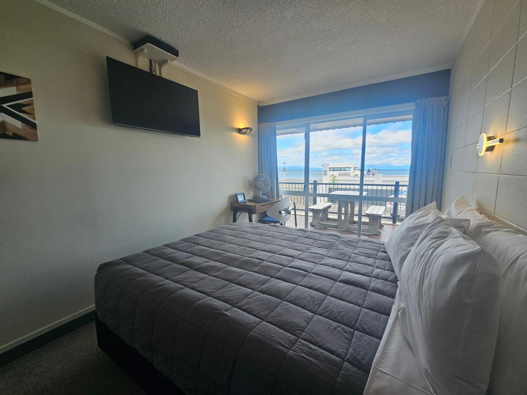 Tui Oaks Motel Taupo Ngoại thất bức ảnh